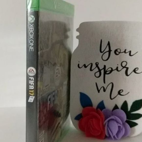 π XBOX ONE π EA Sports FIFA 17 Game Brand NEW π - Picture 3 of 5